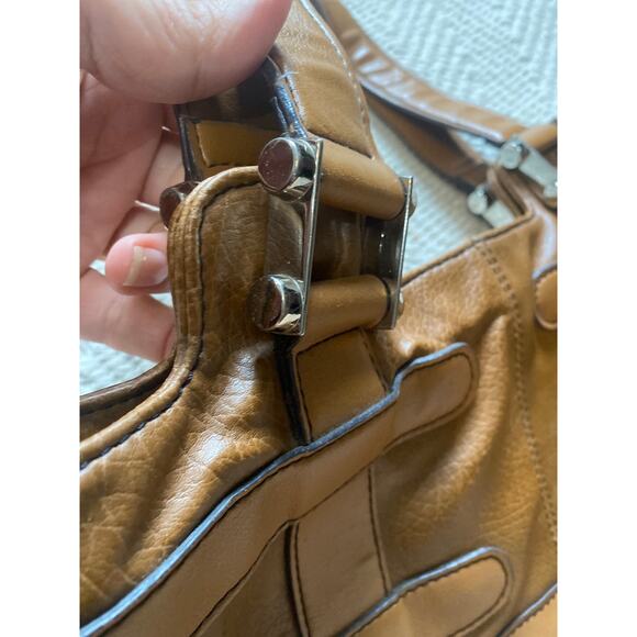 VTG axcess Liz Claiborne Should Bag Purse Biege Tan Boho Retro Y2K Style - Picture 3 of 9